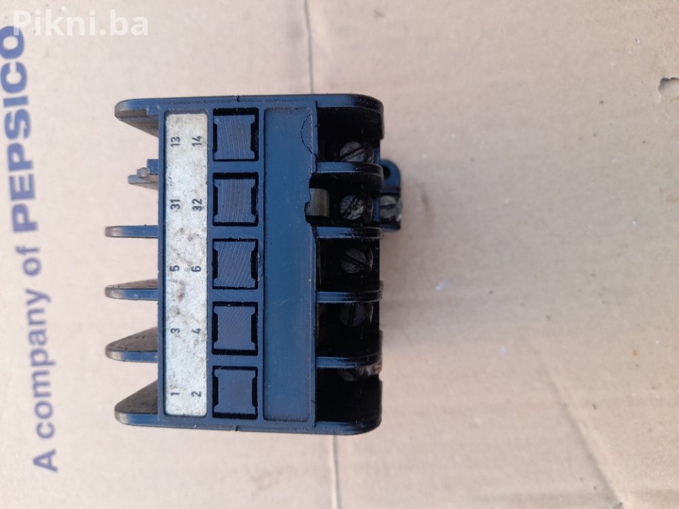 KONAKTOR / SKLOPKA SIEMENS 3TA21 (220V Špulna, Made in Germany) 45 K