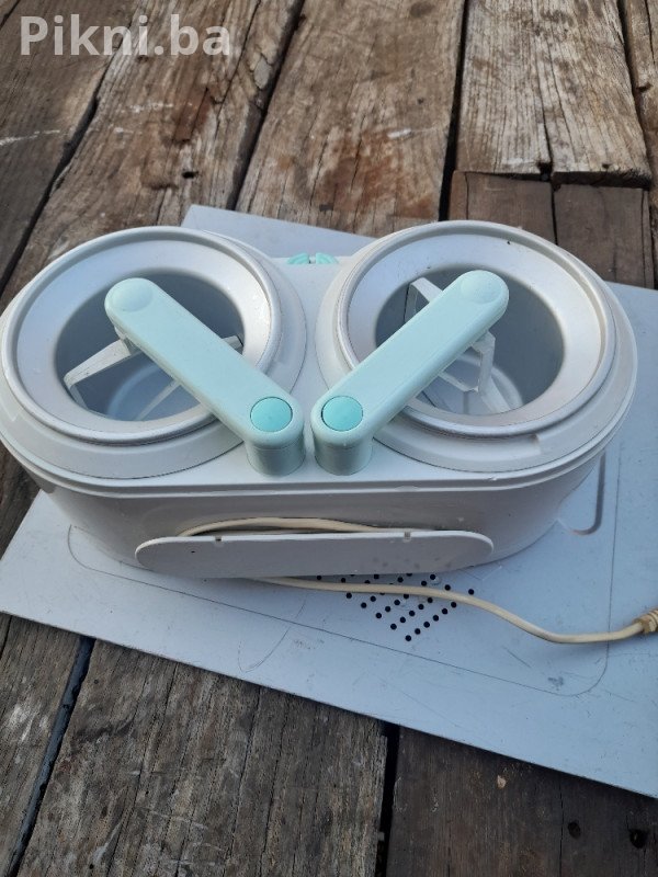 Hitna prodaja! Philips aparat za sladoled sa dve komore - samo 80