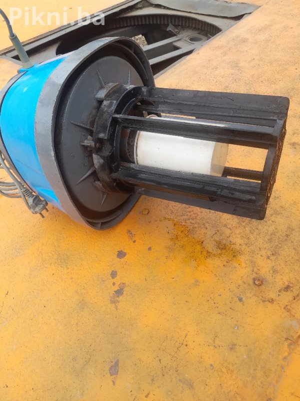 Profesionalni usisivač MOTOR 1450W - Mokro i suvo usisavanje!