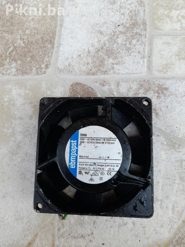 Povoljno! Ventilator turbina 220V, 9x9x3cm - Kao nov, samo 30 KM!