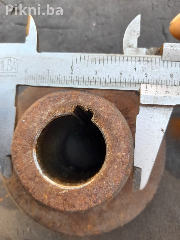 Remenica za elektro motor (90mm, 50 KM)