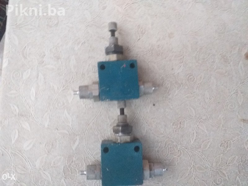 Regulator pritiska prekidač Fanal 8-250 bari U super ispravnom stanju