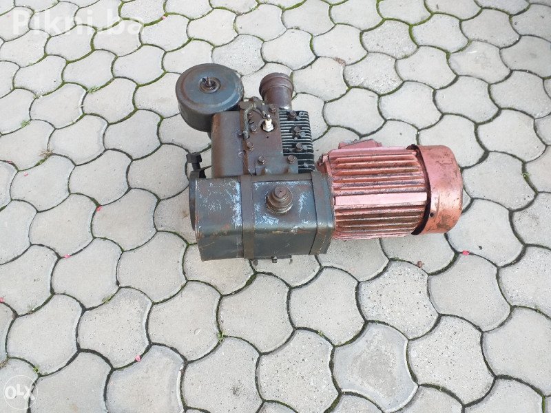 Agregat na benzin sa motorom BRIGGS & STRATTON 8HP
