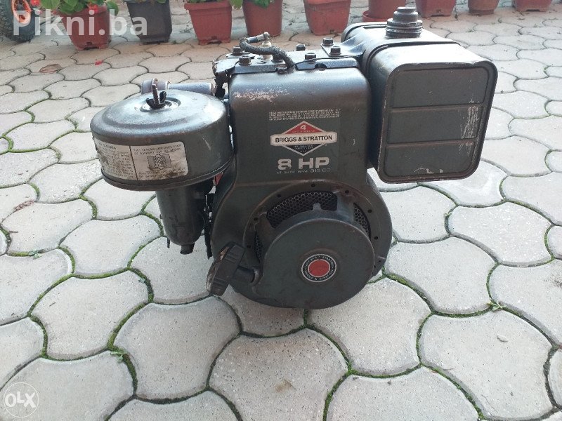 Agregat na benzin sa motorom BRIGGS & STRATTON 8HP