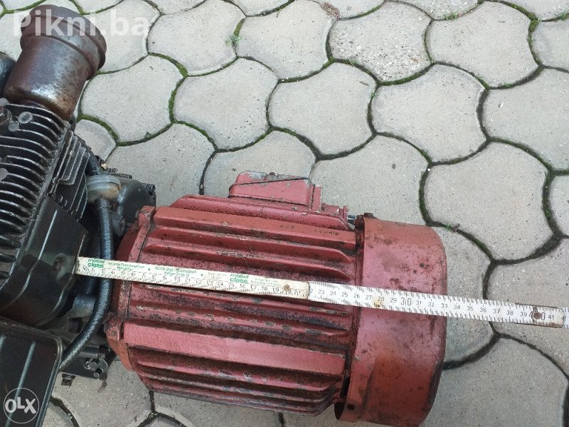 Agregat na benzin sa motorom BRIGGS & STRATTON 8HP