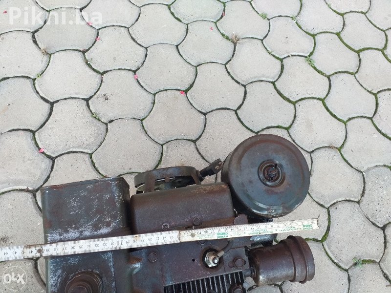 Agregat na benzin sa motorom BRIGGS & STRATTON 8HP