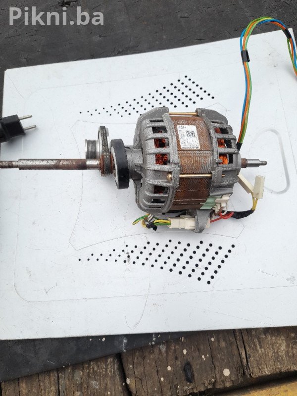 Elektro motor za sušnicu veš mašinu - super ispravan, samo 60 KM!