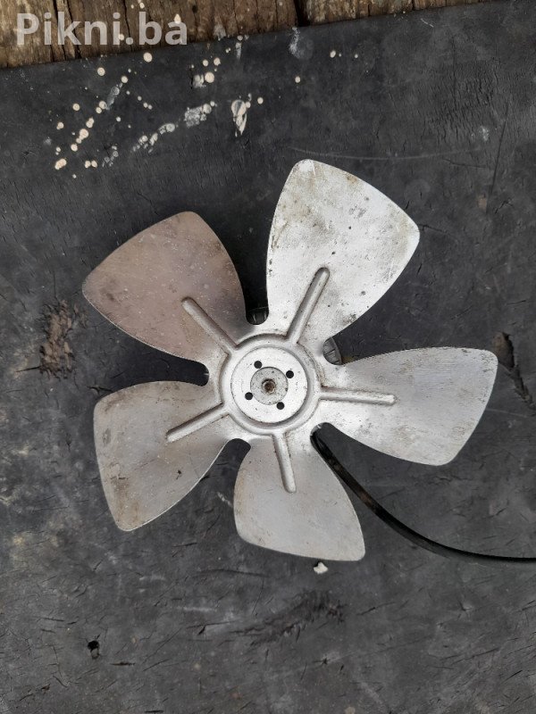 Prodajem Ventilator Turbinu Iskra - Odlična Povoljna Ponuda!