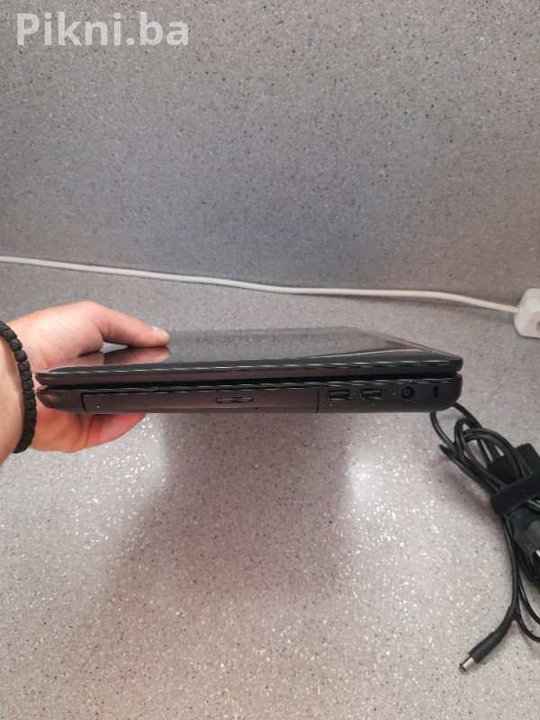 HIT PONUDA! Compaq CQ58 Laptop BATERIJA DRŽI PREKO 4H! 4GB RAM-a
