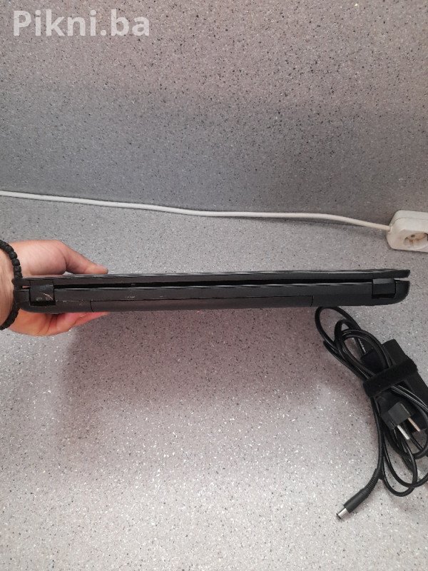 HIT PONUDA! Compaq CQ58 Laptop BATERIJA DRŽI PREKO 4H! 4GB RAM-a