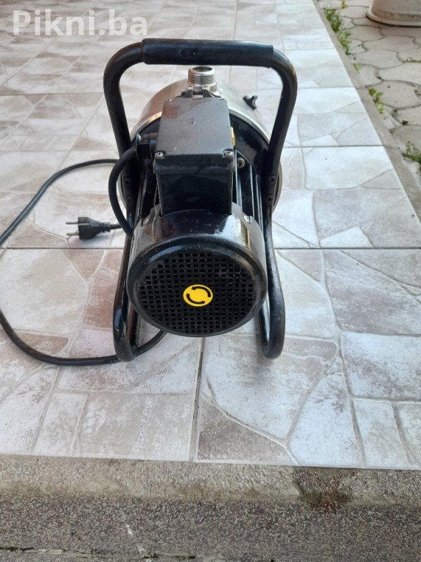 Prodajem Grundfos pumpu za vodu JP3, 650W, 220V Odlična prilika!