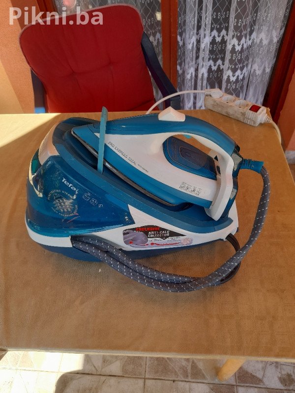 Profesionalna Tefal pegla na paru, Groupe SEB - oštećena