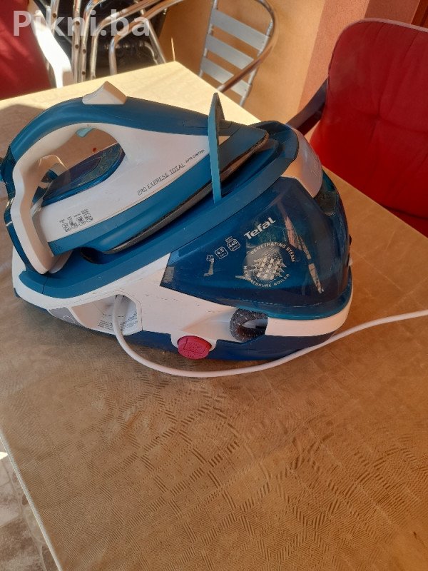 Profesionalna Tefal pegla na paru, Groupe SEB - oštećena