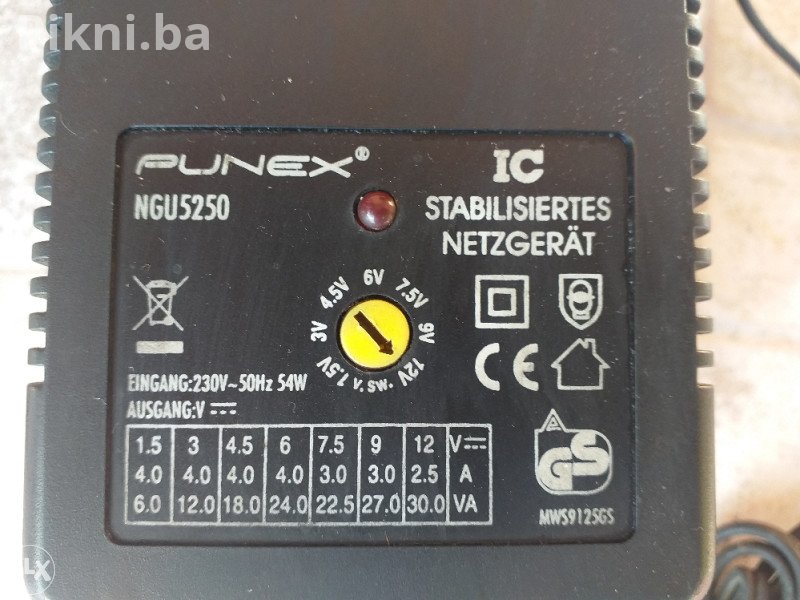PROFESIONALNI IC STABILIZIRANI AC/DC NAPONSKI ADAPTER 4.0A