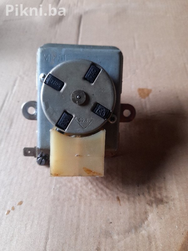 Motor sa Reduktorom za Ražanj (Rotisserie) | Električni Štednjak
