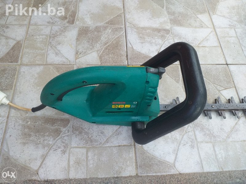 Trimer za živu ogradu BOSCH AHS 700 trimeri - Čitaj pod detaljno!