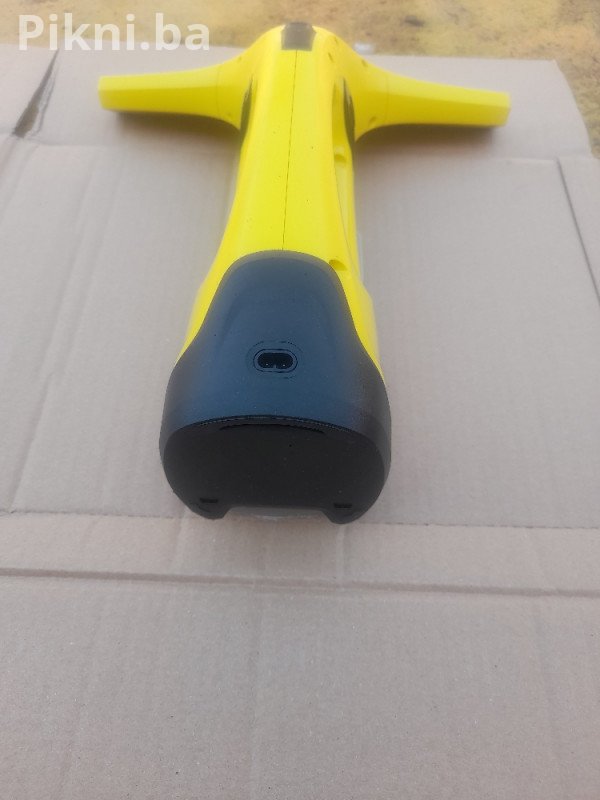 Karcher WV2 pranje prozora sa usisivačem