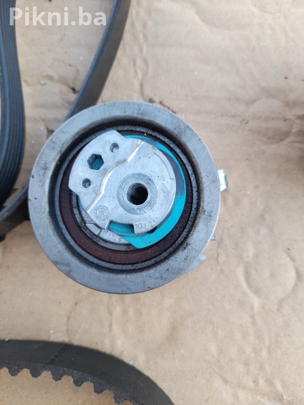 Komplet veliki servis golf 5 vodena pumpa španeri role remeni