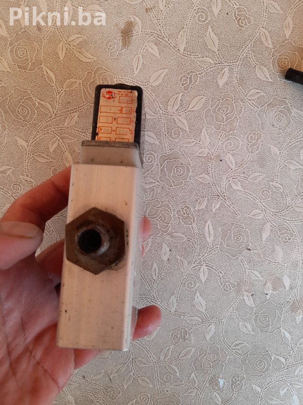 HERION Industrijski Elektromagnetski (Solenoidni) Razvodni Ventil