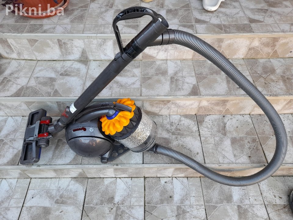Snažan Usisivač DYSON DC33c ErP 750W