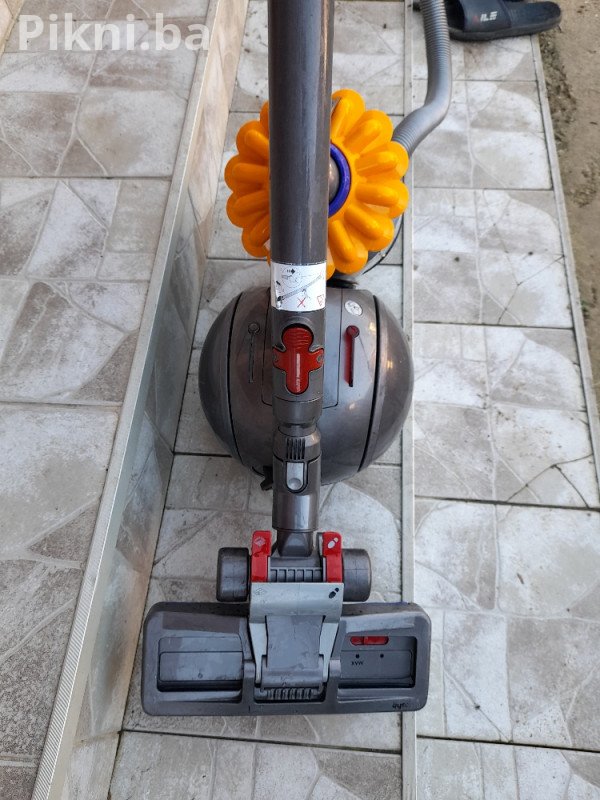 Snažan Usisivač DYSON DC33c ErP 750W