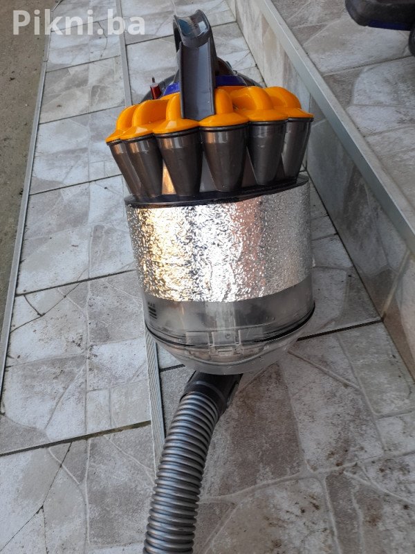 Snažan Usisivač DYSON DC33c ErP 750W