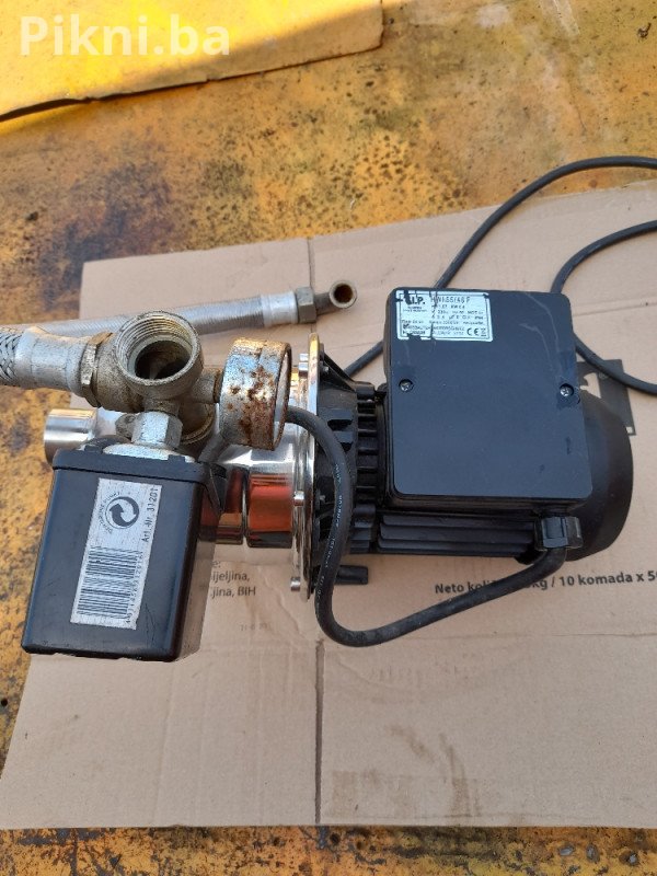 Pumpa za vodu sa sklopkom i manometrom pumpe elektromotor motor