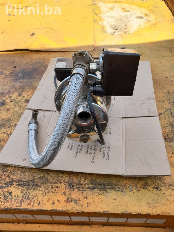 Pumpa za vodu sa sklopkom i manometrom pumpe elektromotor motor