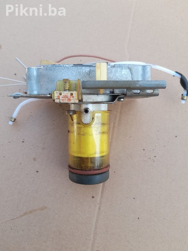 DeLonghi grijač s termoblokom za espresso aparat (ispravan, 50 KM