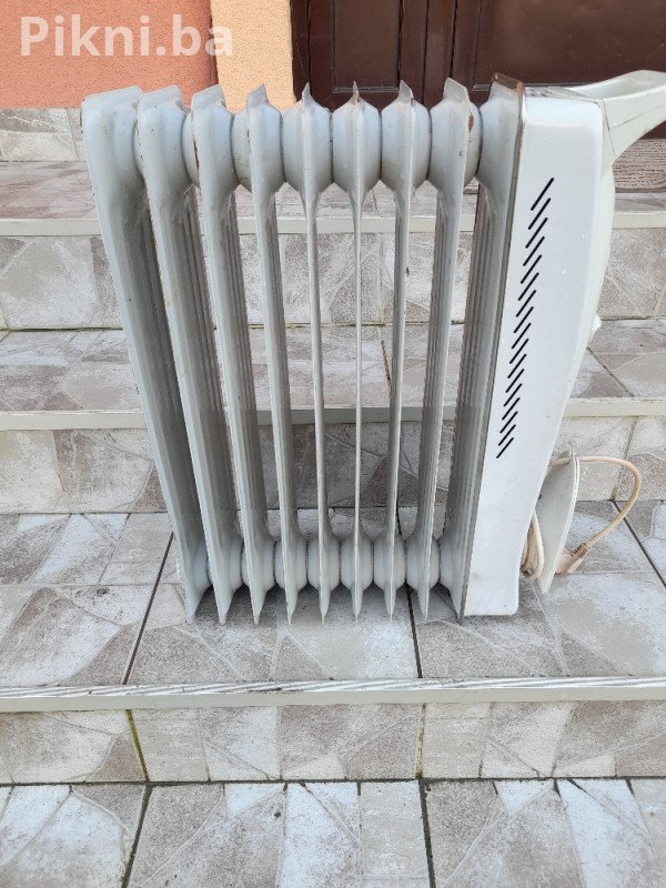 Uljni Radijator ELIT 2000W / 9 Rebara - POTPUNO ISPRAVAN!