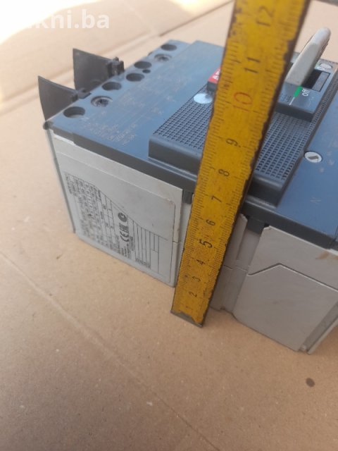 ABB SACE Tmax XT1B 160A - Industrijski prekidač kontaktor sklopka 3