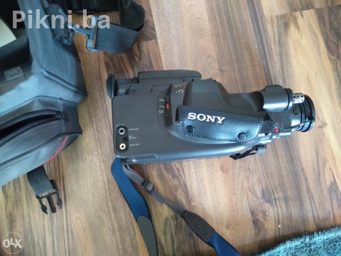 Profesionalna kamera Sony 3