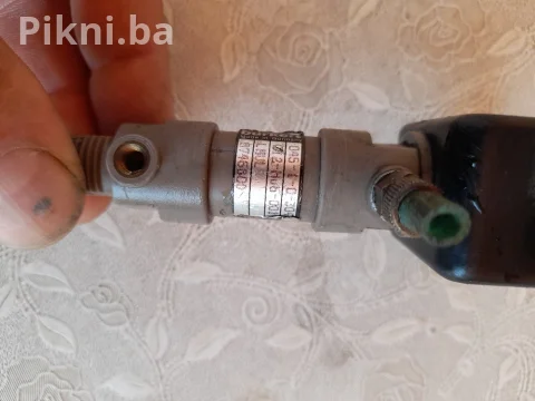 NOVO SNIŽENO! | Burkert 0746800 - Dvosmjerni Pneumatski Cilindar 8