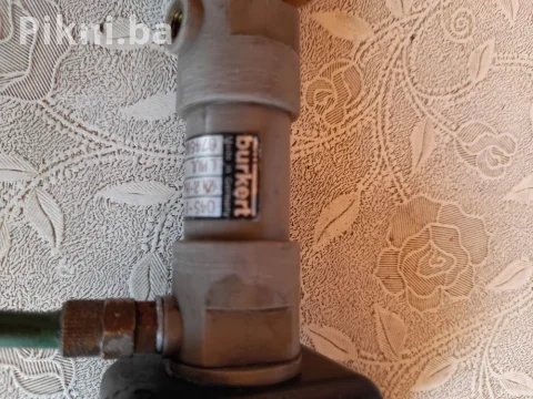 NOVO SNIŽENO! | Burkert 0746800 - Dvosmjerni Pneumatski Cilindar 7