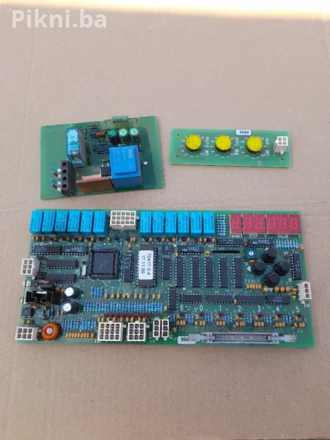 Elektronika od profesionalne mašine za pranje sudja
