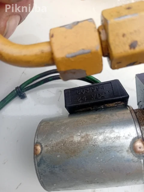 SNIŽENO! | Hidraulični Elektro-Magnetni Ventil 24V DC - 2 Komada 10