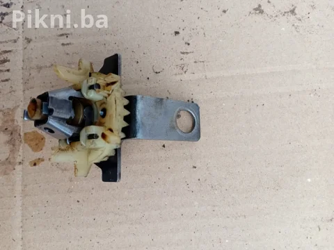 Pumpa ulja kosacice Briggs stratton Tecumsen dijelovi kosilice 3
