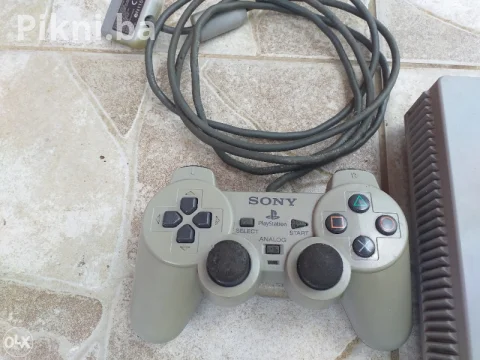 SONY PLAYSTATION djojstik citaj pod detaljno 11