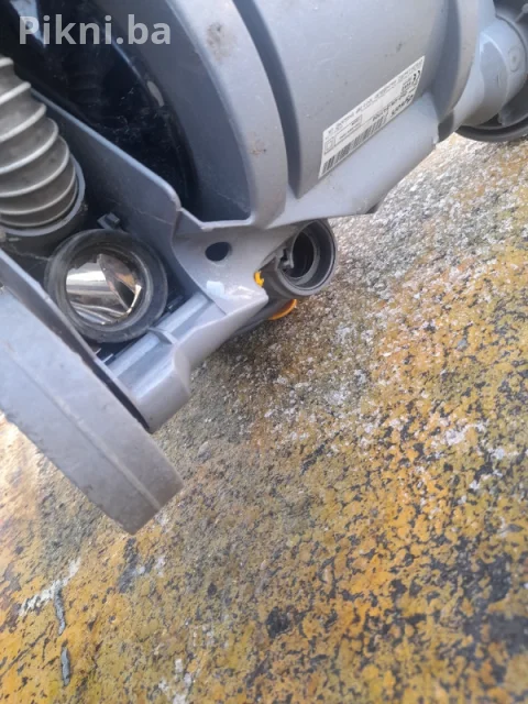 Stapni usisivac DYSON DC04 kicni usisivaci citaj pod detaljno