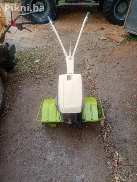 Motokultivator KOPAČICA FREZA HOLDER H7 - Benzin - Super Ispravan