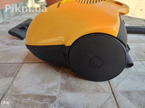 Kućni usisivac siemens germany 1300w 5