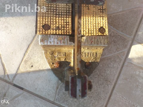 RUČNI REZAČ PLOČICA / SJEKAČ / MINI CUTTER / ISPRAVAN /Spreman z 8