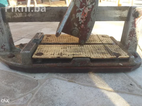RUČNI REZAČ PLOČICA / SJEKAČ / MINI CUTTER / ISPRAVAN /Spreman z