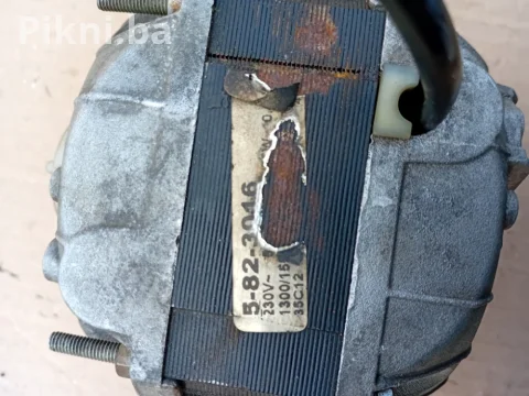 Elektro motor 220v 1300 obrtaja elektromotori 4