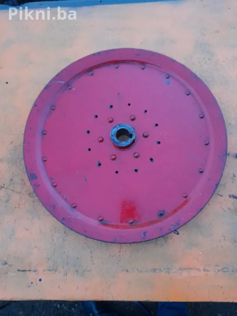 Remenica elektro 50,5cmx3cm motor elektromotori kombajn dijelovi