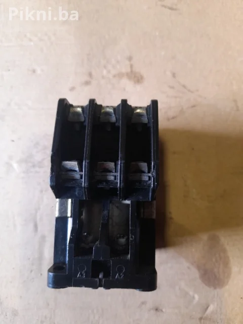 Kontaktor 20A 220v spula sklopke prekidaci 5