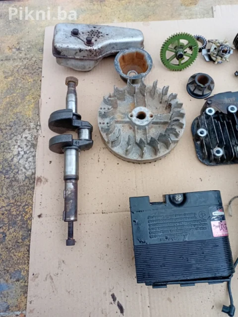 Vuča kosačice Briggs stratton Tecumsen dijelovi kosilice citaj