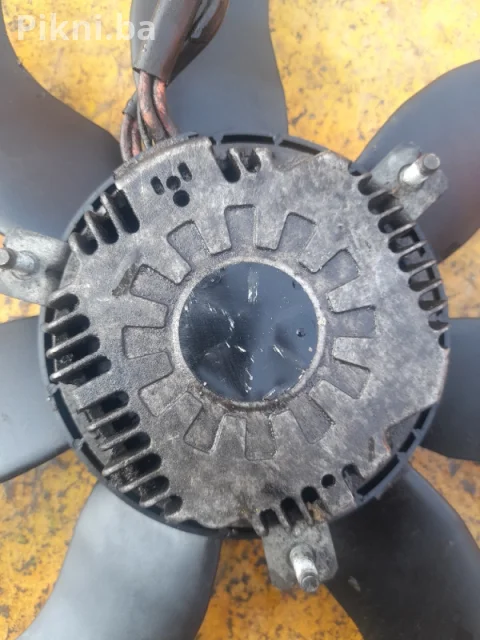 Originalni Ventilator Hladnjaka 40cm SIEMENS VDO - Odlično Stanje