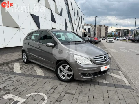 Mercedes-Benz B 200 103kw 6