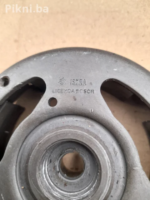 Originalni Zamašnjak / Magnet za paljenje - ISKRA Licenca BOSCH ( 5